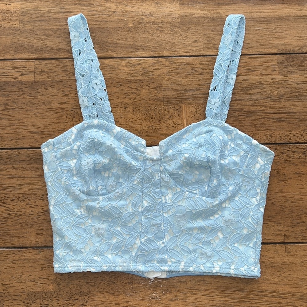 Baby blue lacey crop top